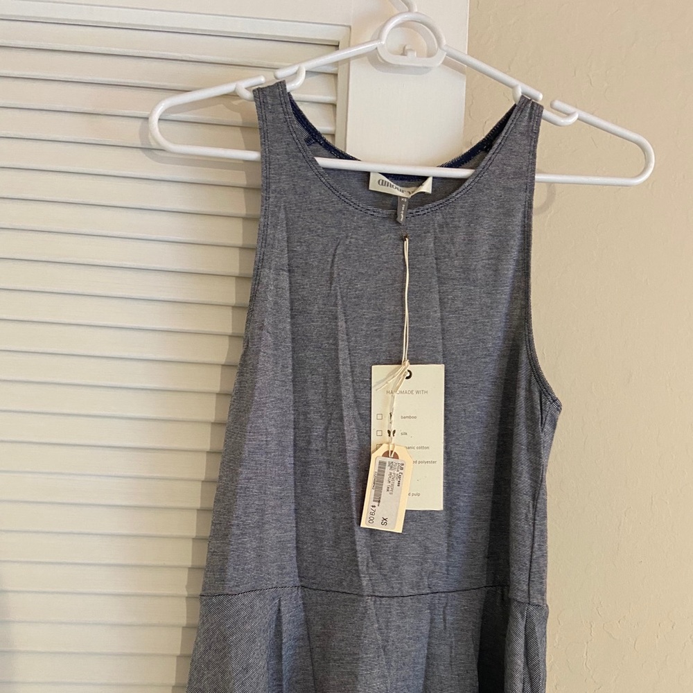 NEW- amour vert Kerri peplum tank- XS